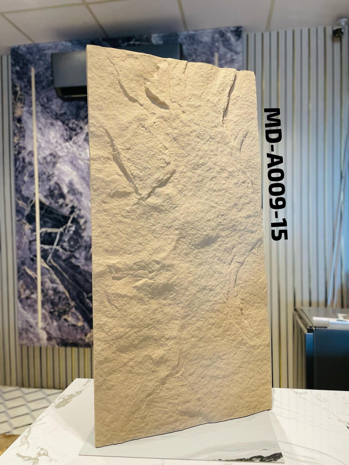 Tấm ốp đá PU lồi lõm kích thước lớn - Concave-convex rock wall
