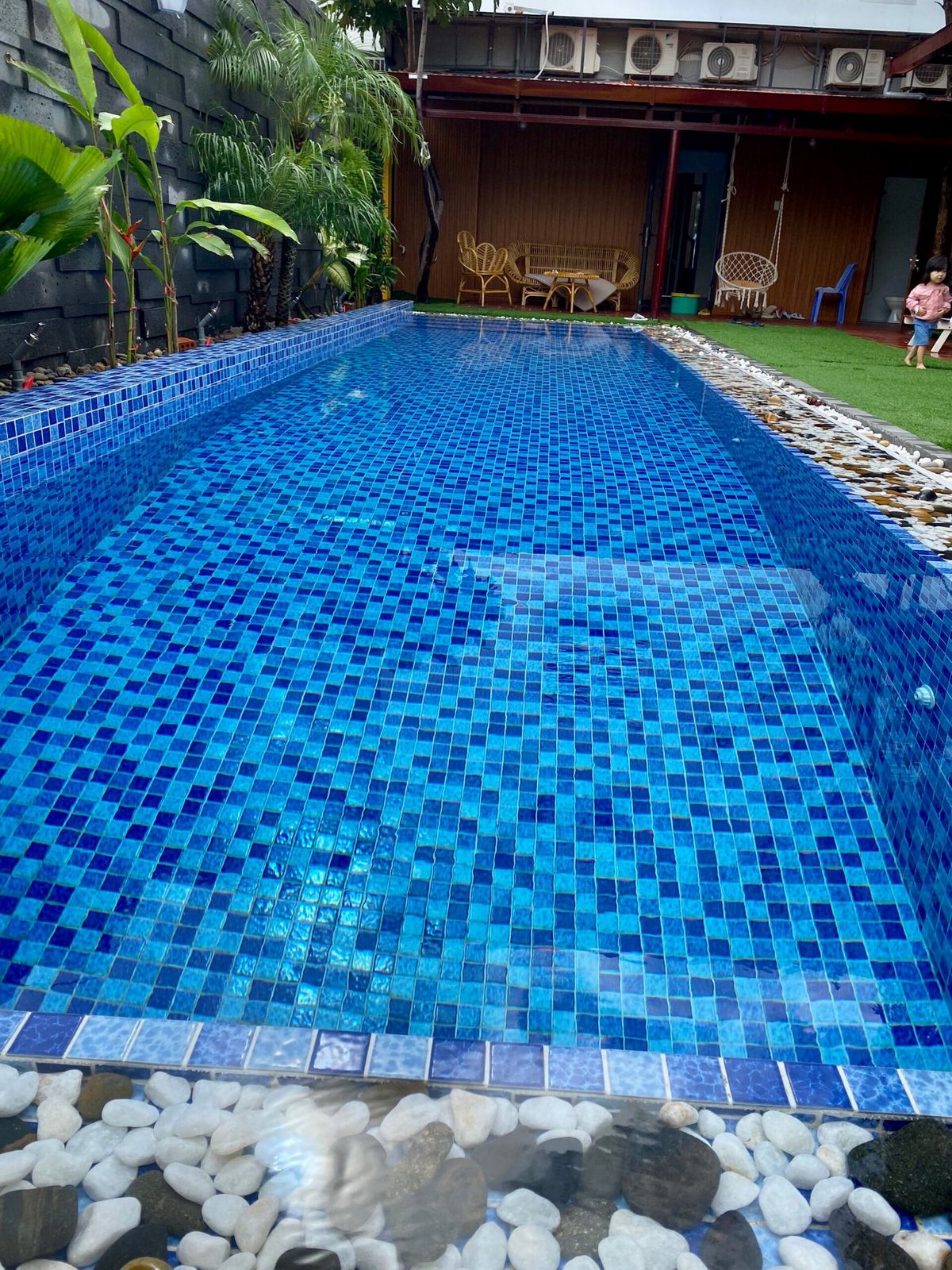 Gạch Mosaic bể bơi