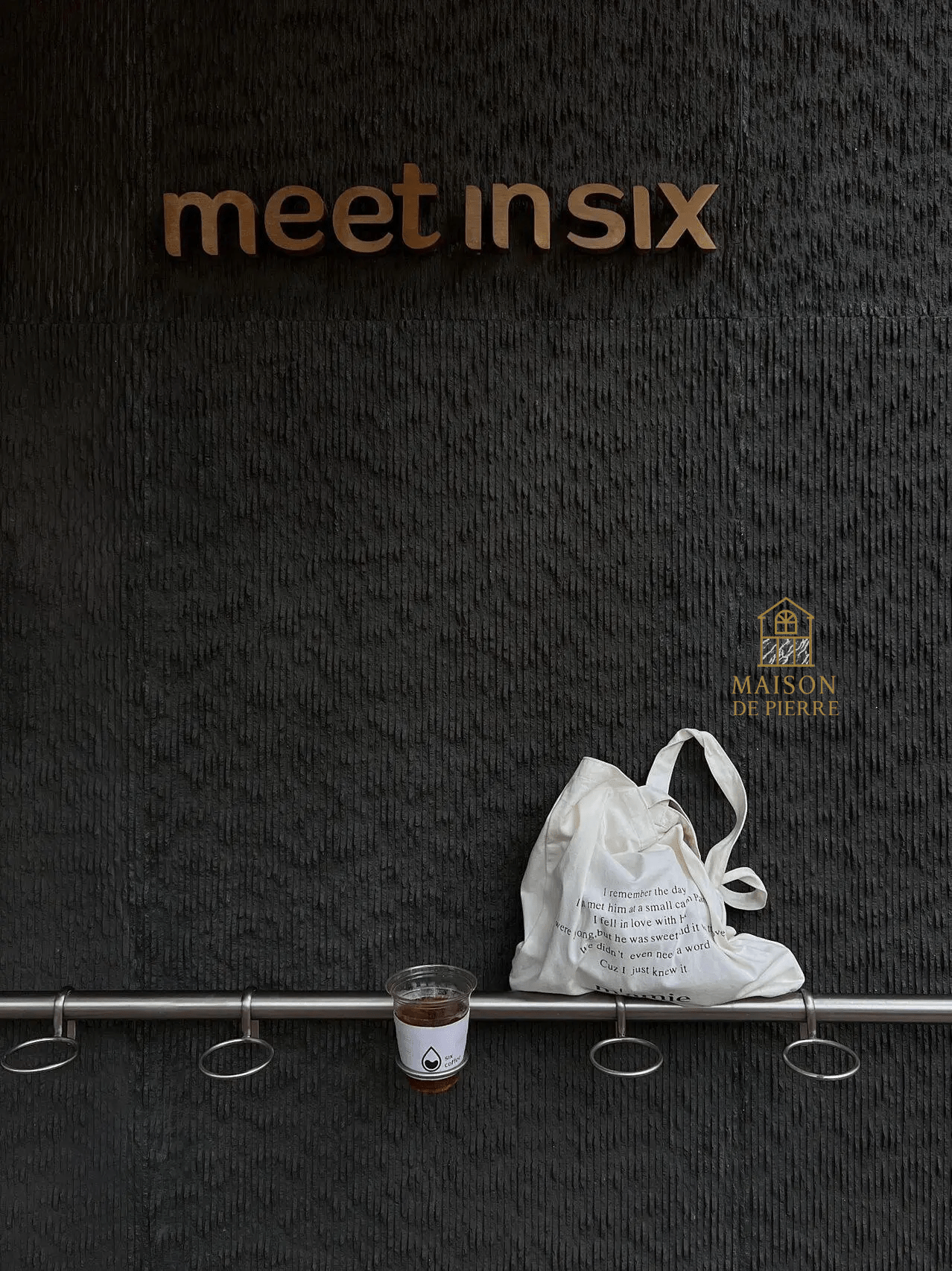 Đá texture chảy nước - Maison De Pierre