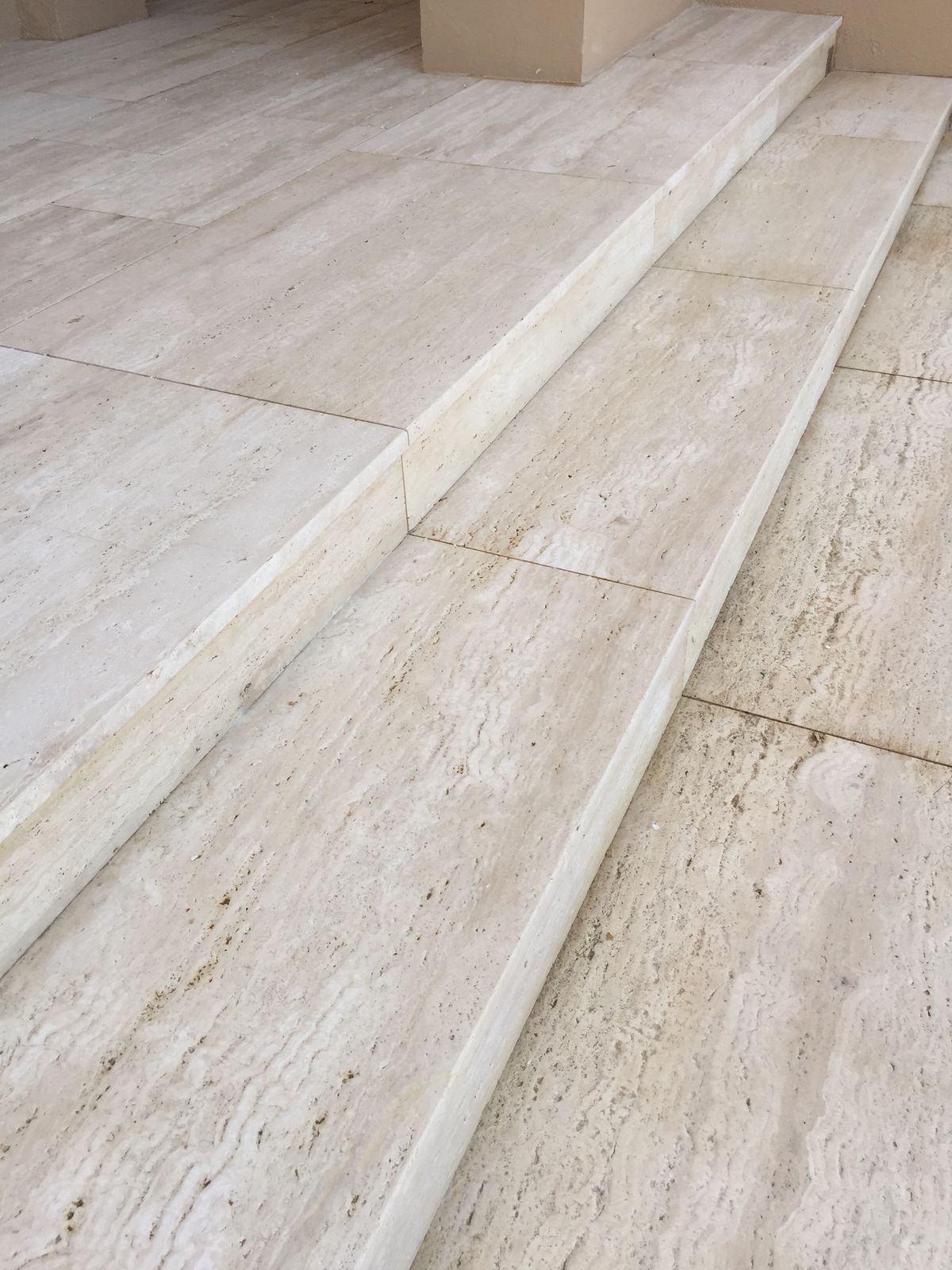 Đá travertine - Travertine Stone - Maison De Pierre